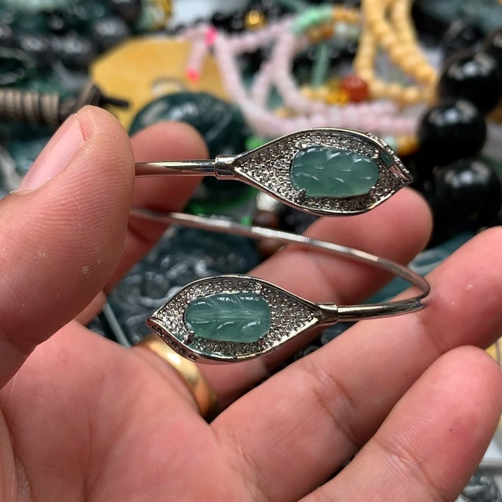 翡翠颈饰未镶嵌保真天然A货翡翠