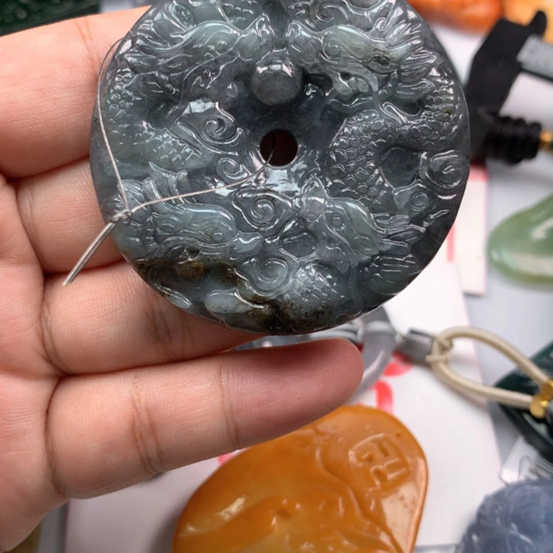 【闪购商品】翡翠颈饰未镶嵌