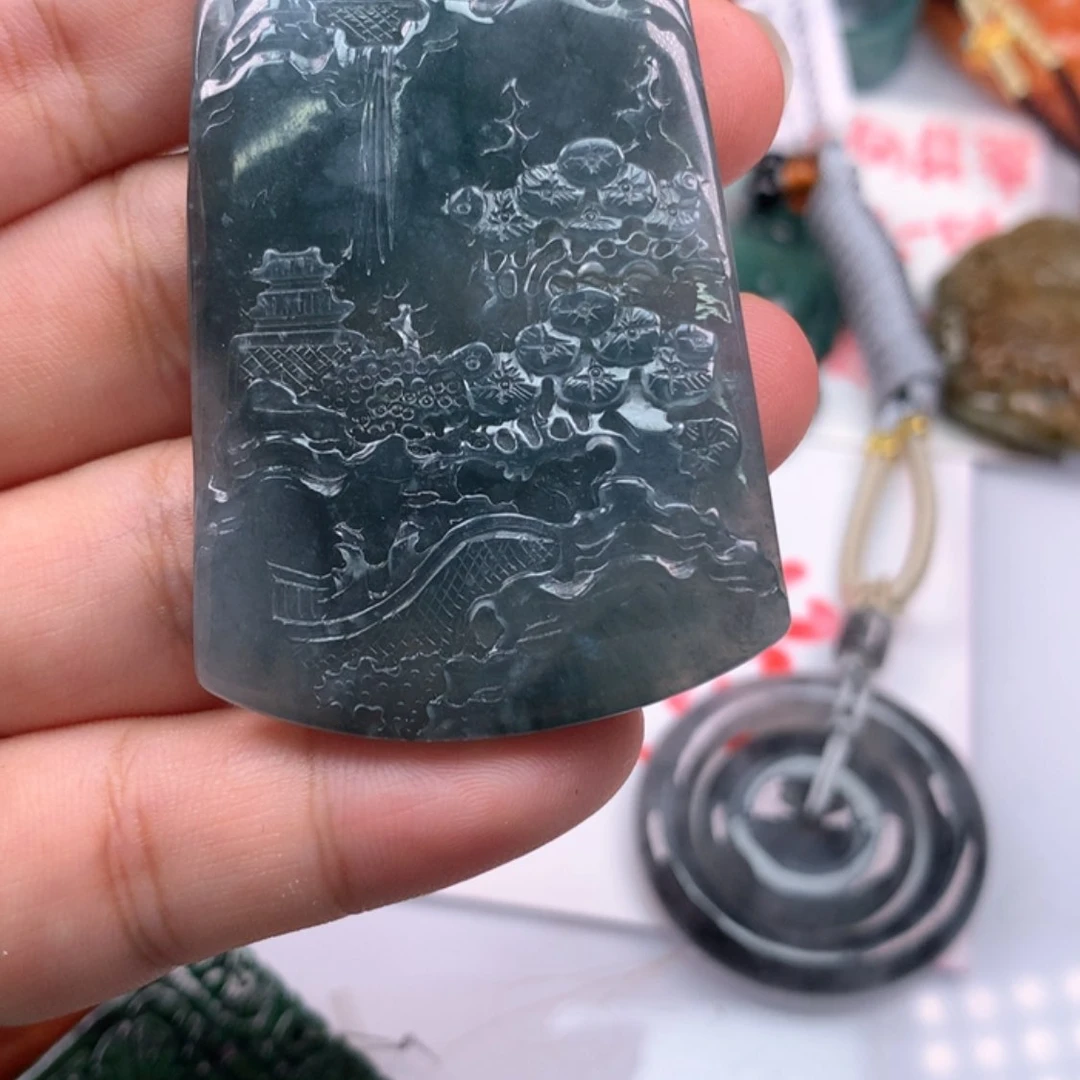【闪购商品】翡翠颈饰未镶嵌