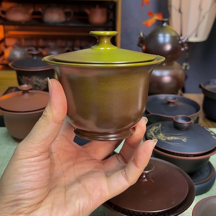 蛟龙精品坭兴陶壶
