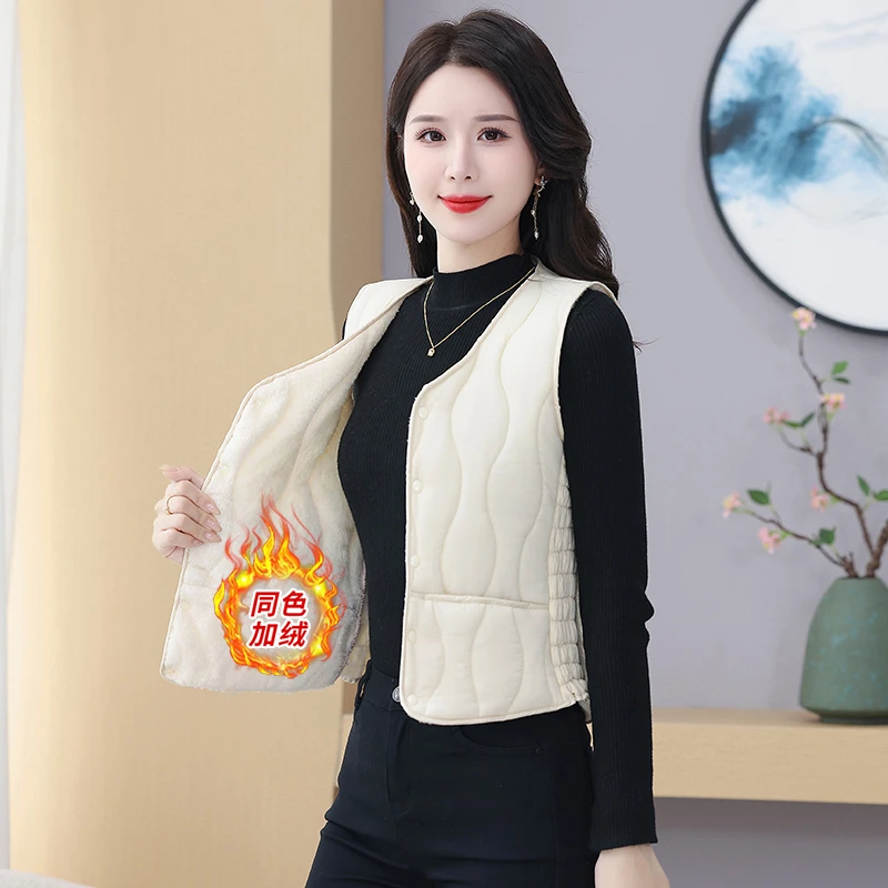 爆款反季秋冬女款马甲内穿贴身背心加绒加厚坎肩中老年保暖马夹潮