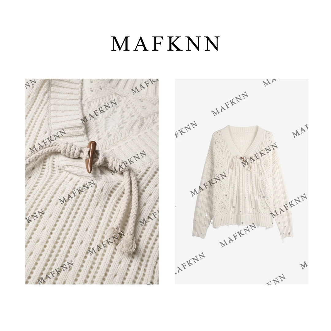 MAFKNN/玛肯时尚休闲简约纯色百搭气质小香风牛角扣毛衣MK11292