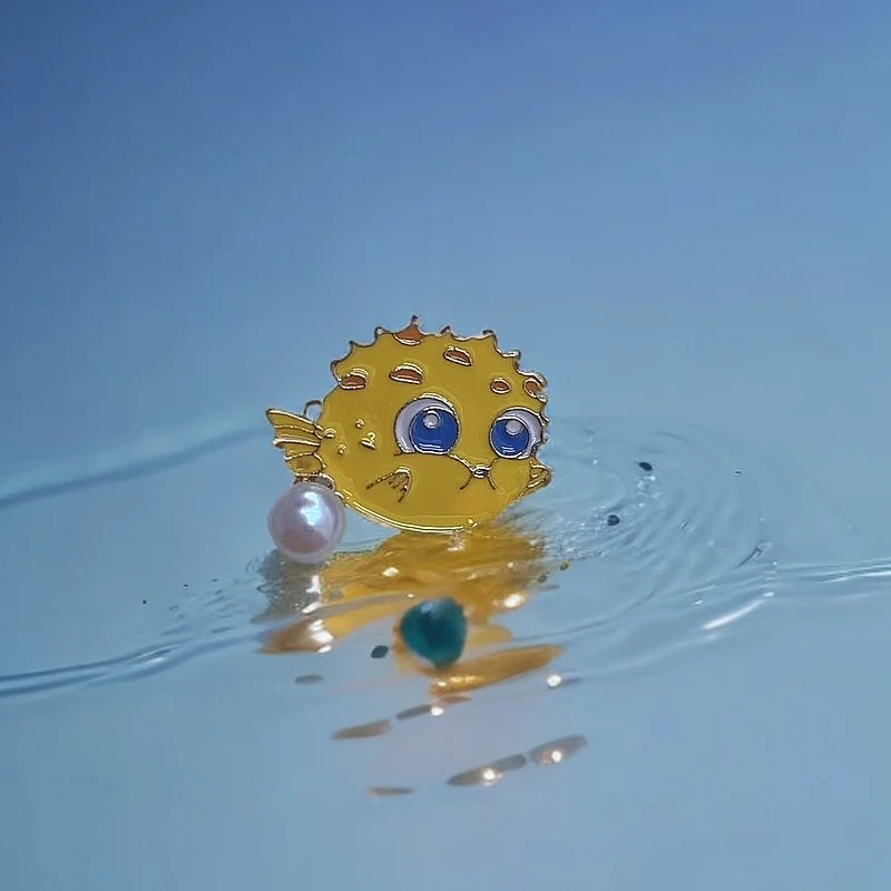 天然淡水珍珠小鱼造型胸针可爱胸针手工迷你亲子百搭蓝色时尚小众