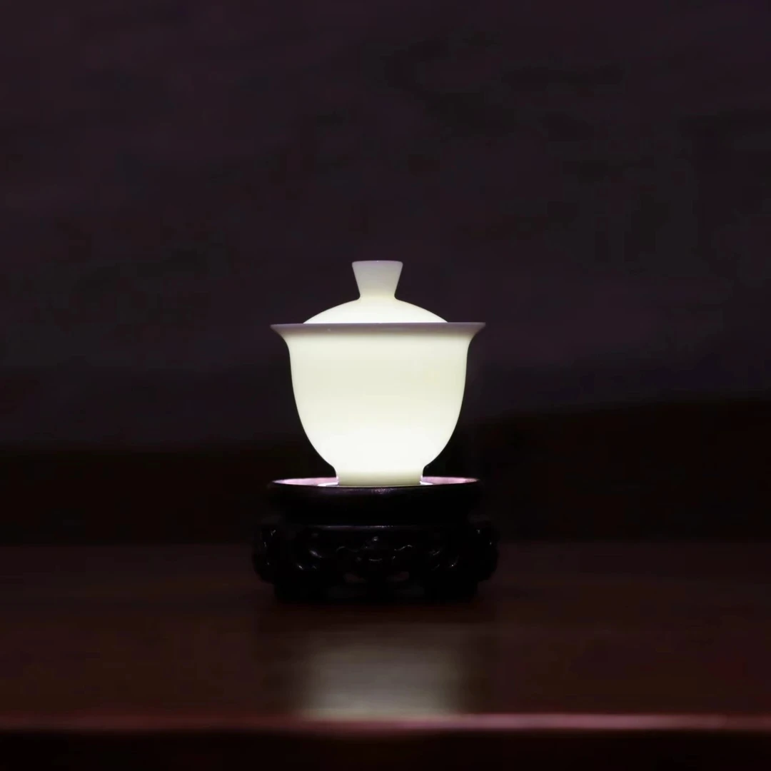 【陈旭签名】白盖碗-（德化精瓷）容量110CC左右。