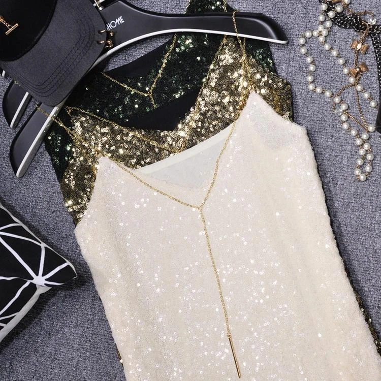 春季2020新款性感v领金属链条黑色亮片吊带背心外穿打底衫上衣女