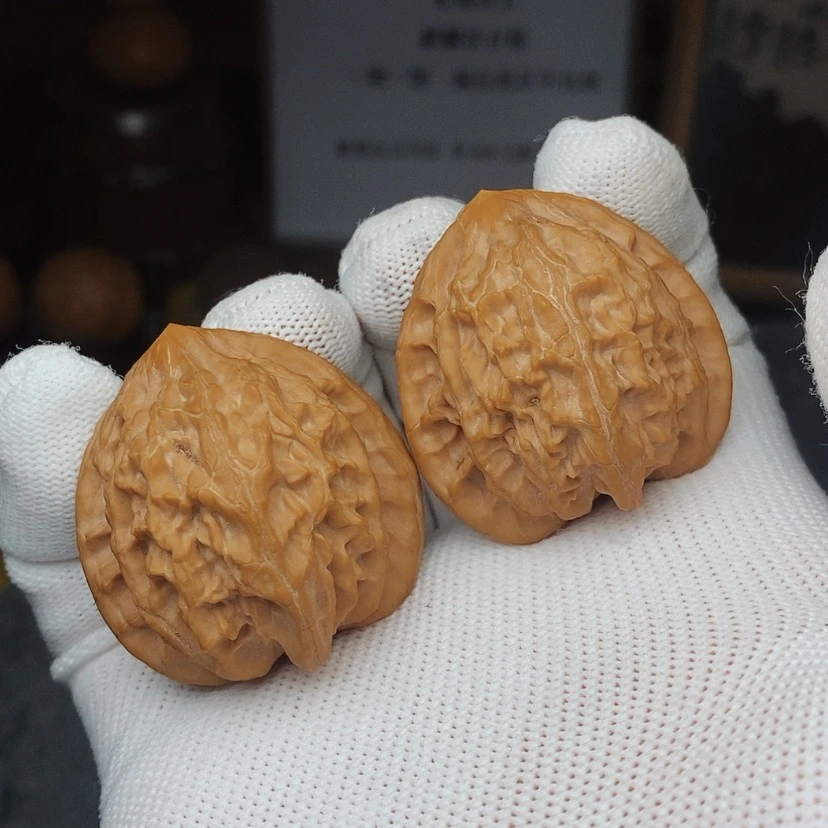 【闪购商品】文玩核桃把件39尺寸平谷火苗（尖微修）