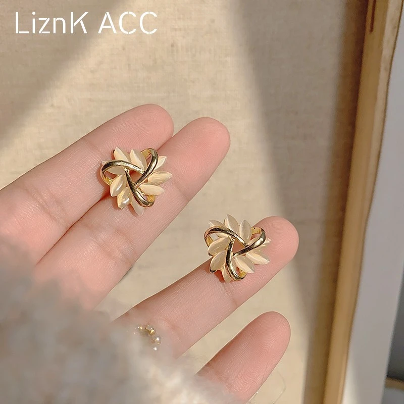 合金合成锆石耳饰 简约小众百搭时尚轻奢设计感金色素款小香风ins