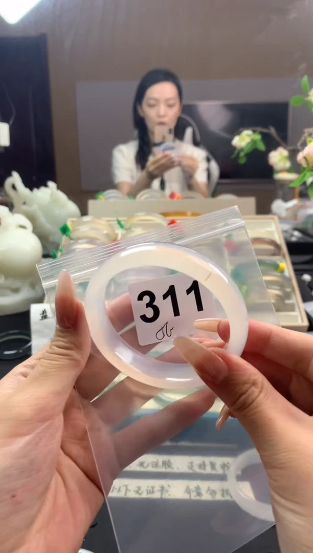 【闪购商品】玛瑙/玉髓手镯未镶嵌311