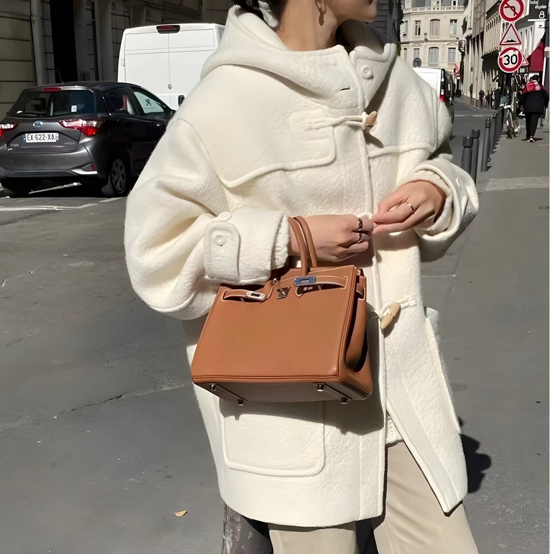 韩国进口羊驼毛！the abl*质感gao及牛角扣外套 气质 时尚