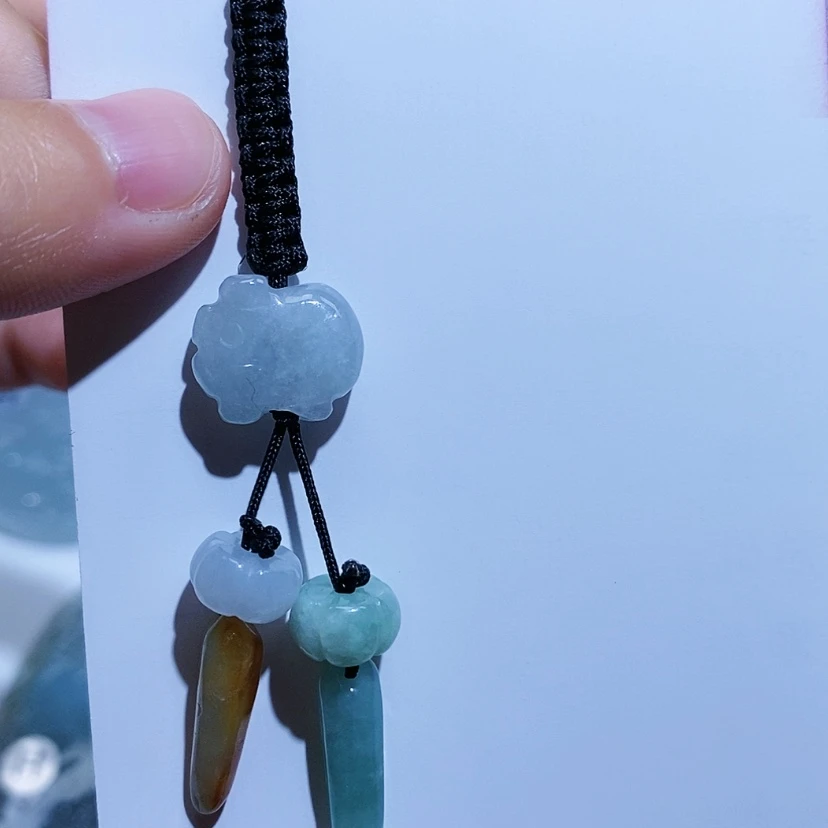 【闪购商品】翡翠颈饰未镶嵌