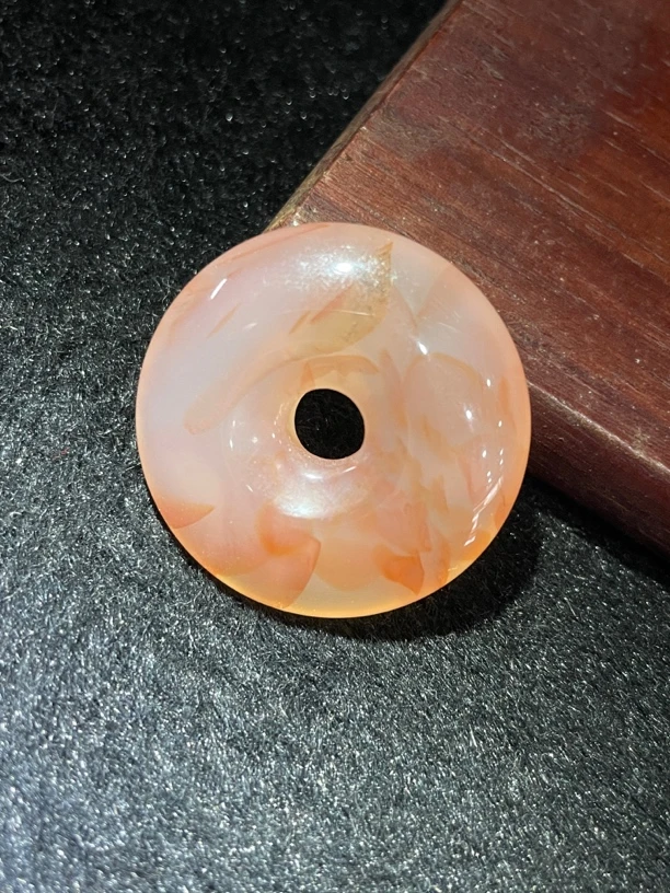 海洋玉髓龙纹平安扣