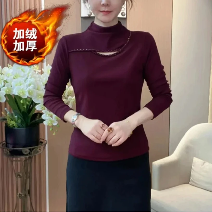 秋冬新款时尚半高领洋气百搭气质长袖纯色镂空串珠显瘦女士打底衫