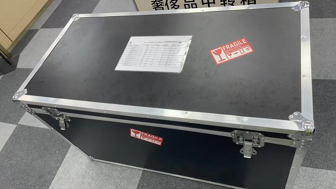 1 XHE百.达全新未使用恭喜开业线上男腕表蓝 北约