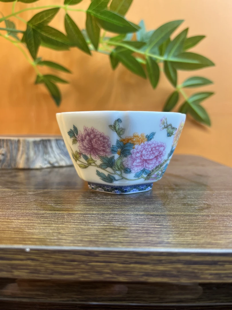 景德镇粉彩三色牡丹花六方茶具主人杯