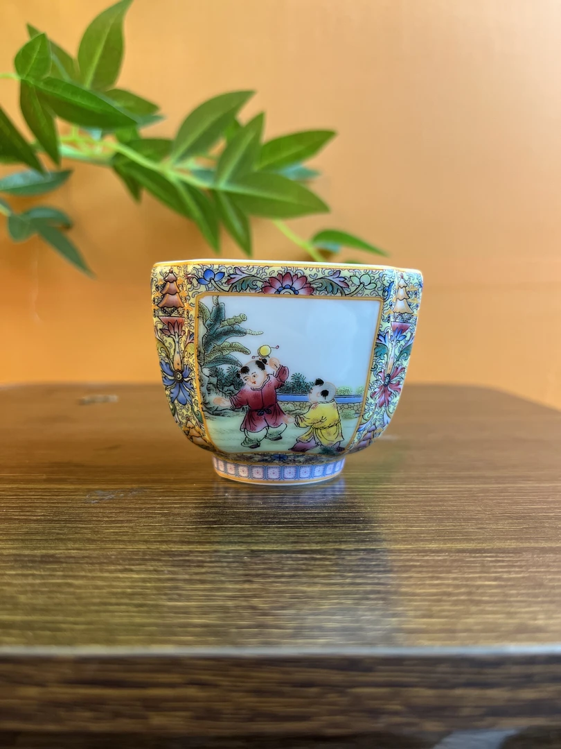 景德镇珐琅粉彩内绘松石绿开窗童子茶具茶杯主人杯