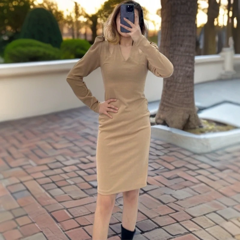 肉色时尚修身打底秋冬连衣短裙中长款内搭裙子性感显瘦秋季收腰