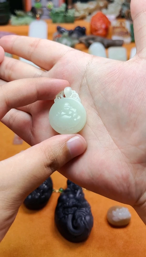 【闪购商品】和田玉颈饰未镶嵌佛