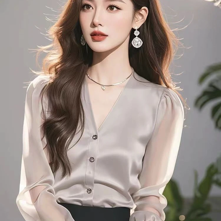 2560#灰色缎面长袖衬衫女秋季新款v领气质时尚洋气时髦早秋上衣