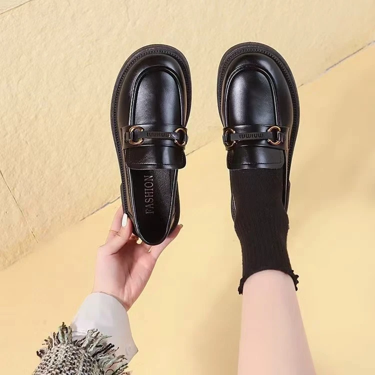 2025秋季新款真皮单鞋女软底JK时尚透气休闲玛丽珍乐福鞋黑色