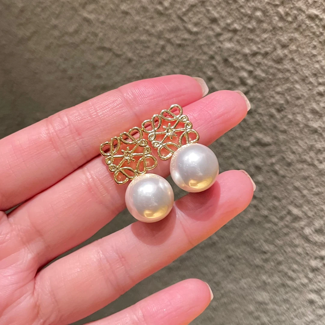 铜合金耳饰 【UU】气质轻奢时尚贝珠耳钉 L140