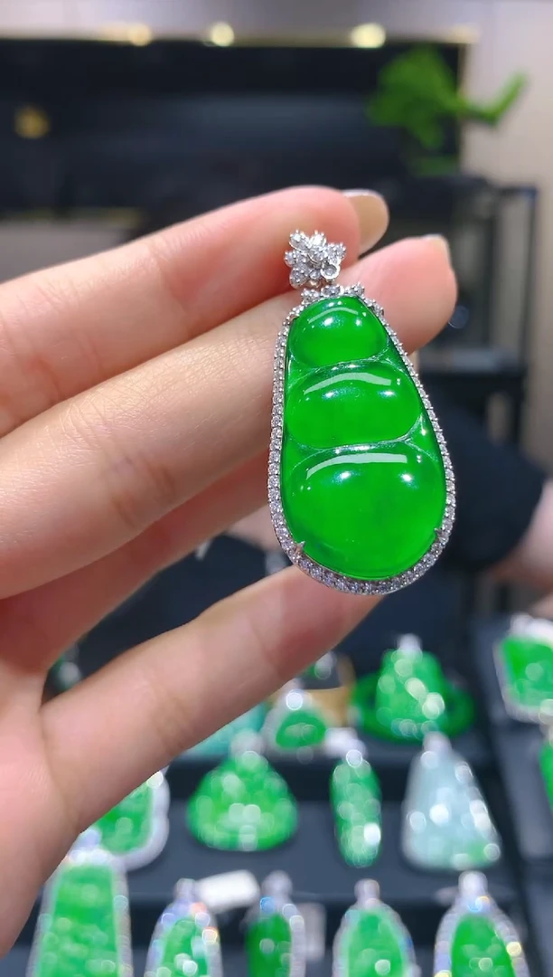 【闪购商品】翡翠颈饰18K金镶嵌7柒姐