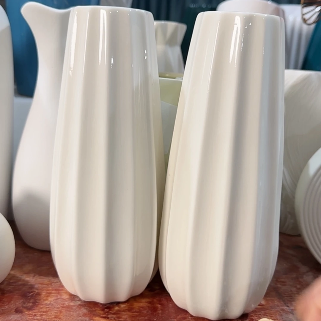 【闪购商品】陶瓷瓶两个瓜子