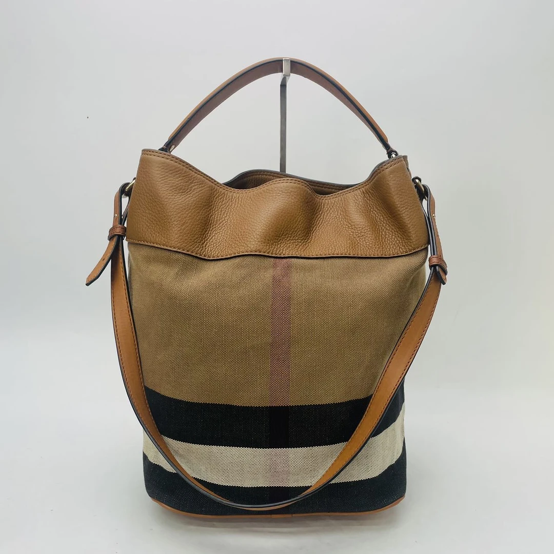 95新 BURBERRY/博柏利 ZWJ02026240710