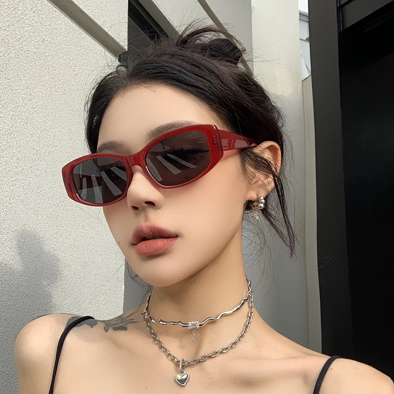韩版复古红色墨镜女高级感大脸显瘦网红街拍防紫外线海边太阳镜潮
