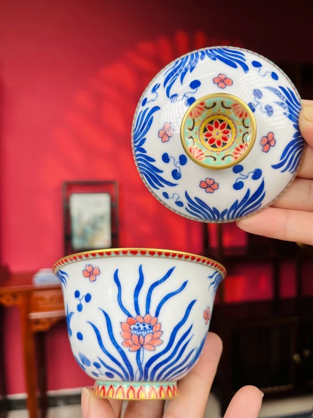 谢国福描金青花珐琅彩盖碗