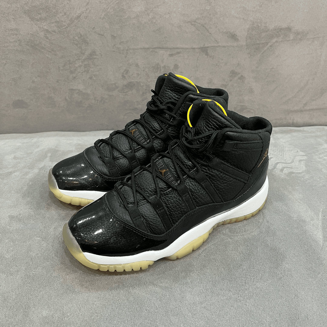 aj11大魔王38.5码 95新 成色可以 鞋面漆皮很亮 编码4643