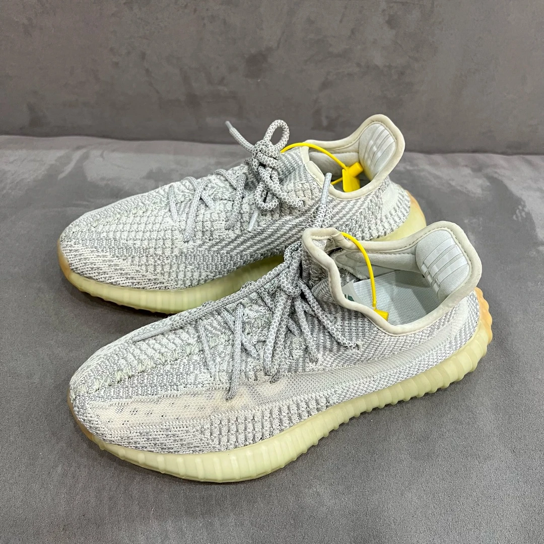 【秒价】yeezy350灰天使/40码/95新/编码5438休闲鞋
