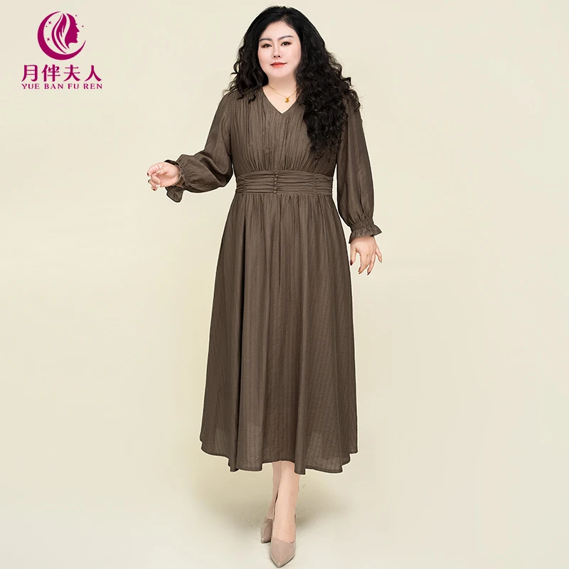 月伴夫人 2024秋季新款大码遮肉V领复古法式收腰显瘦连衣裙3212