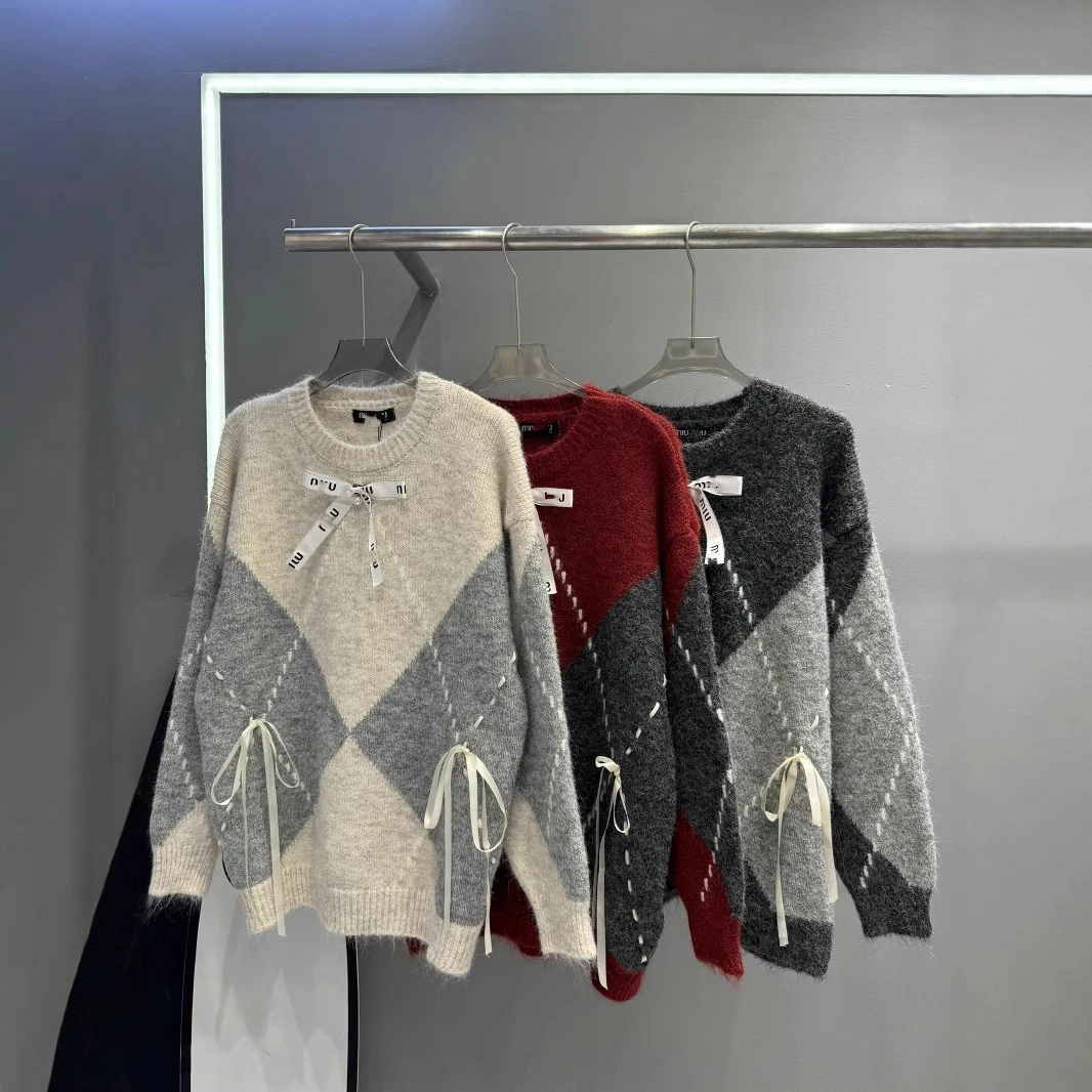 宽松休闲大版型针织外套圆领套头蝴蝶结立体装饰菱形格撞色毛衣女