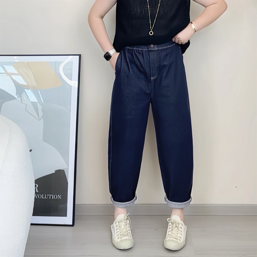 【女王洛克】早秋简约时尚百搭宽松显瘦女款正品松紧牛仔裤女LK8599