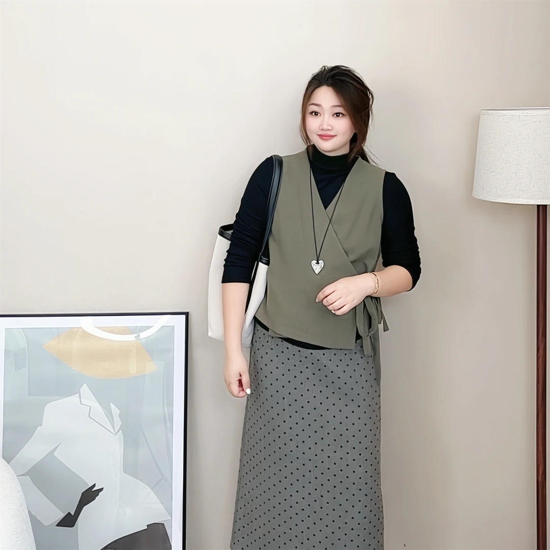 【女王洛克】秋季新品小香风气质显瘦针织衫+西装马甲两件套LK8823