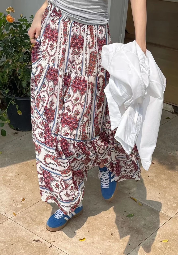 【椿娅】｛铃兰｝韩系时尚复古小众色百搭显瘦清冷感碎花褶皱半身裙