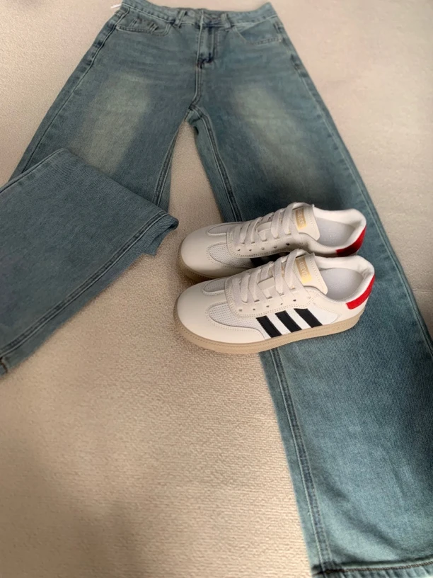 新款时尚百搭潮流女款休闲鞋 2411