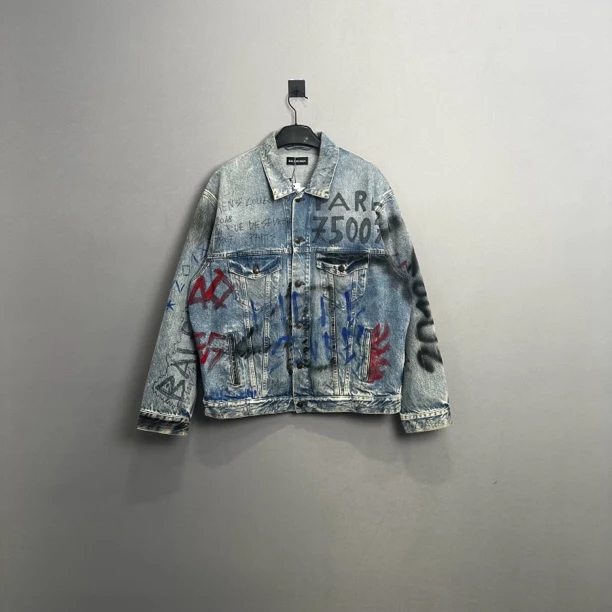 Balenciaga/巴黎世家涂鸦满印牛仔外套/48码/98新/公价13300