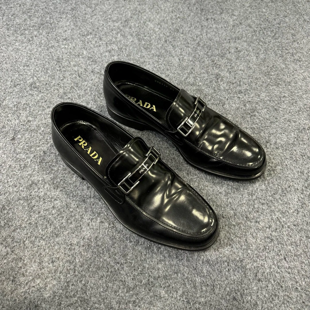 Prada/普拉达商务皮鞋99新公价7880 42码