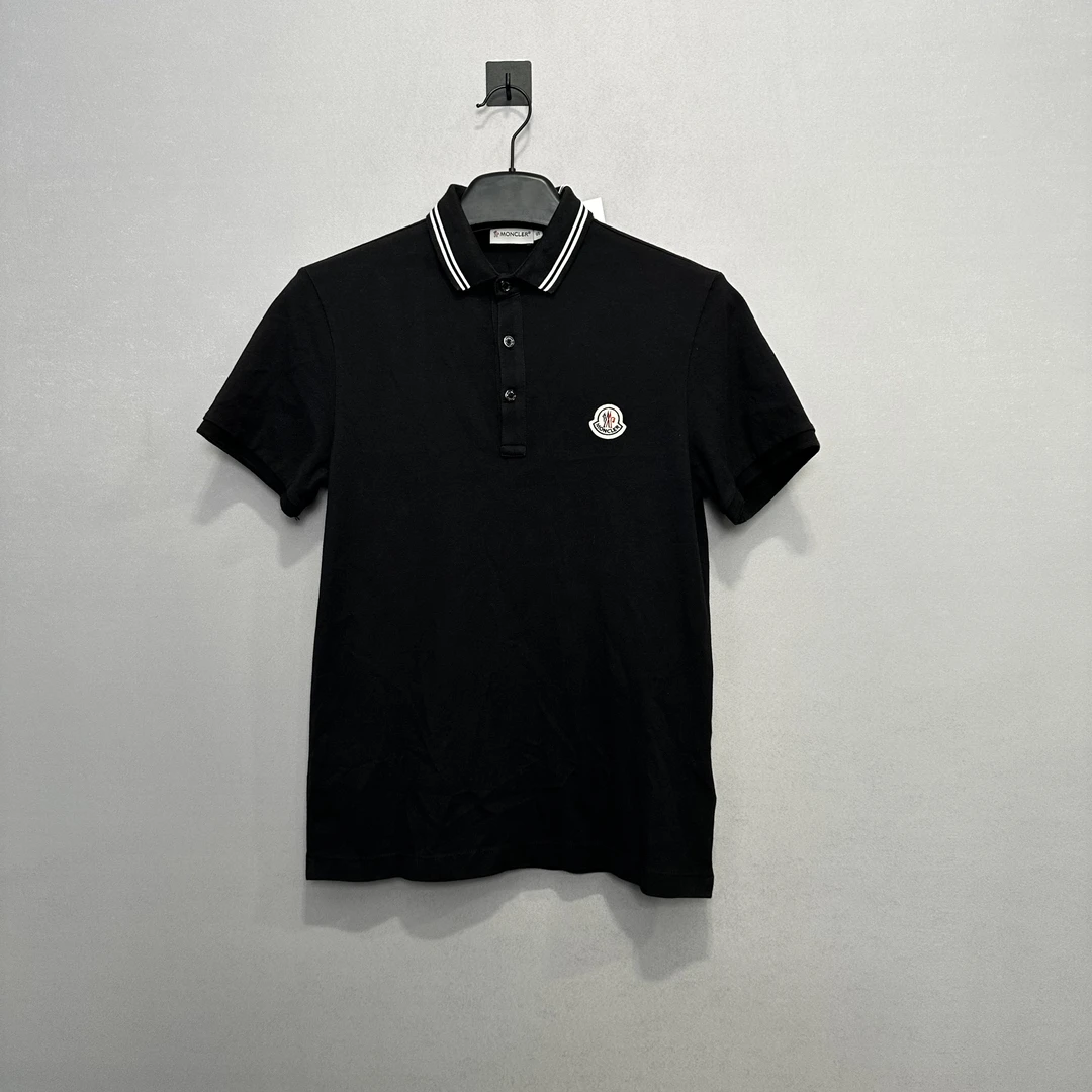 Moncler/盟可睐黑色Polo衫/S码/98新/公价3750