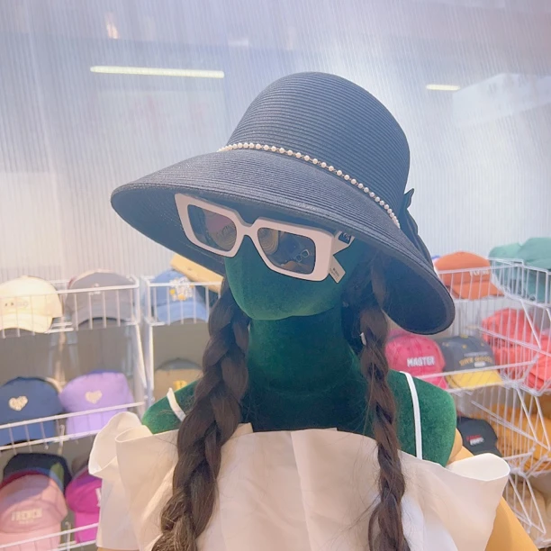 加大沿草帽台湾细草