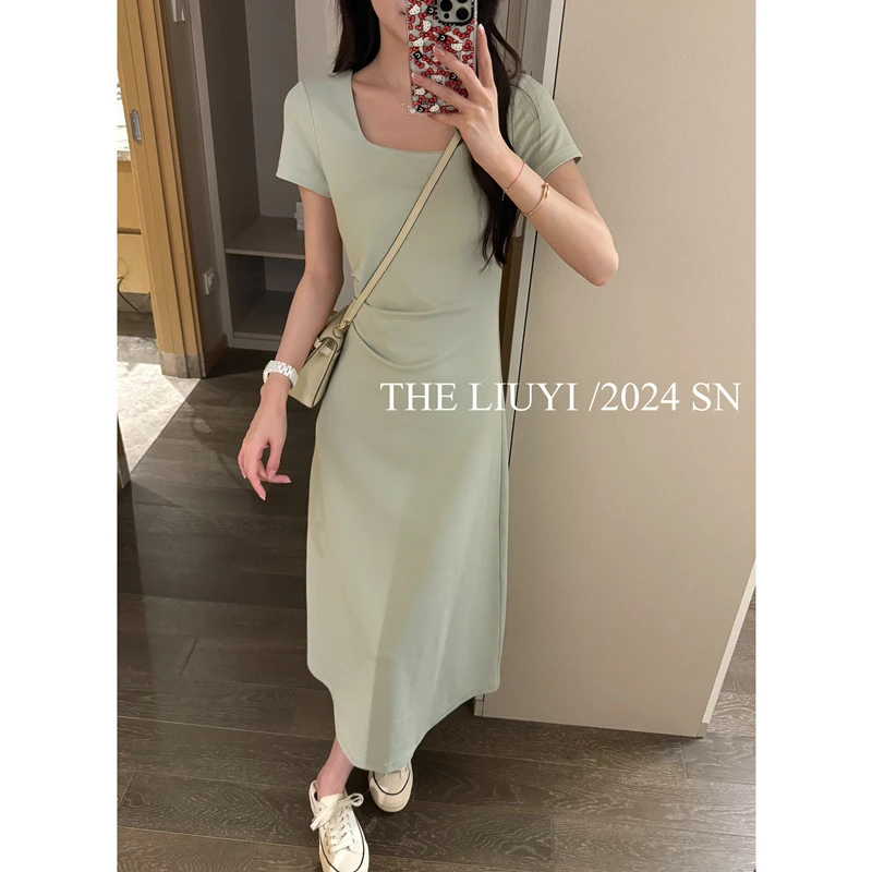 【LIUYI】夏季显瘦短袖带胸垫T恤裙46051