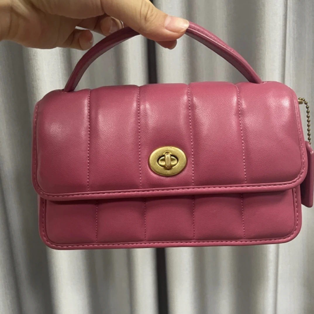 95新 COACH/蔻驰 95新蔻驰树莓色手提斜挎包