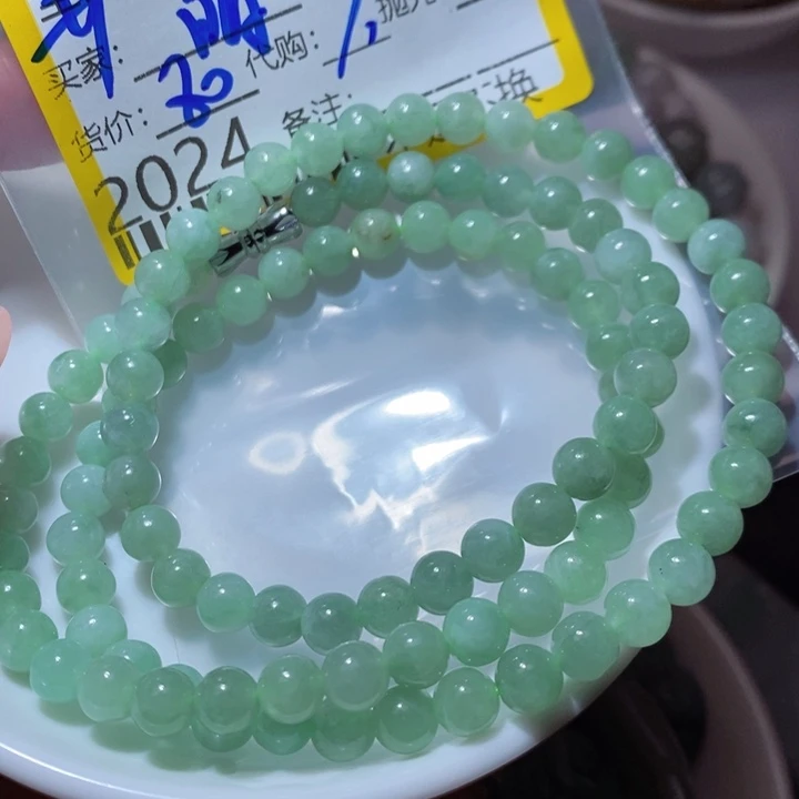 翡翠颈饰未镶嵌晴***?