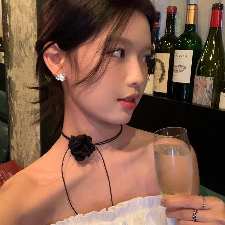 非金属项链 暗夜玫瑰系带choker气质颈链项链女高级甜酷锁骨链