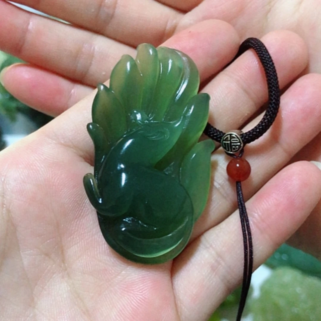 【闪购商品】蛇纹石玉把件未镶嵌谁****?