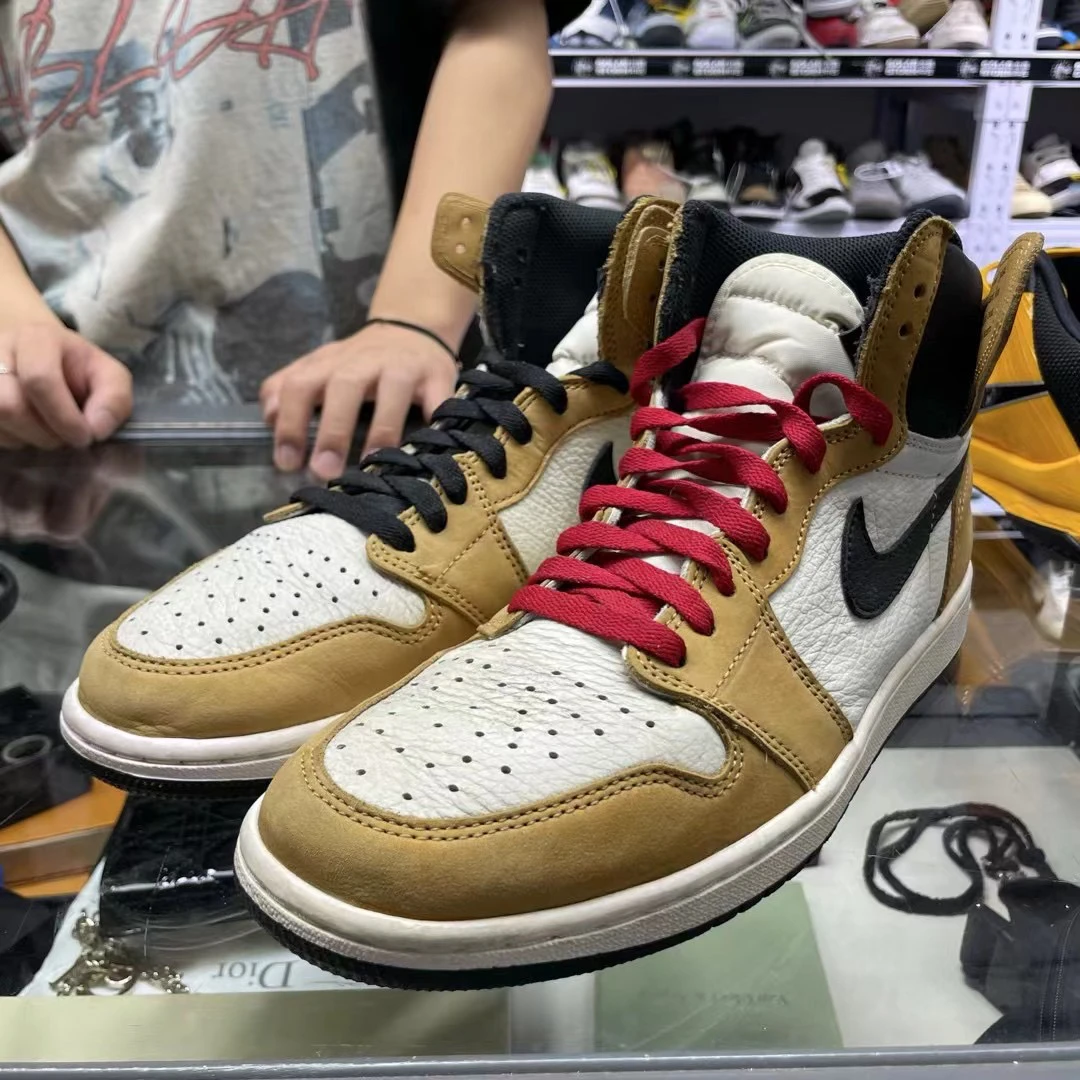 捡漏44码 aj1 新秀 下地不多699秒杀球鞋