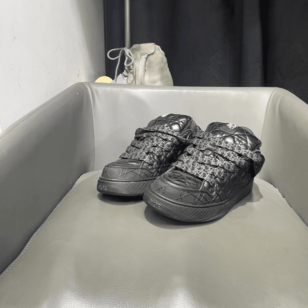 捡漏44码 Dior联名ERL面包鞋迪奥B9S470双全新试穿9599秒杀！球鞋