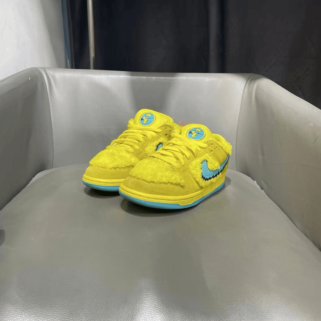 捡漏38.5码 跳舞小熊dunk 95新全新试穿1899秒杀球鞋