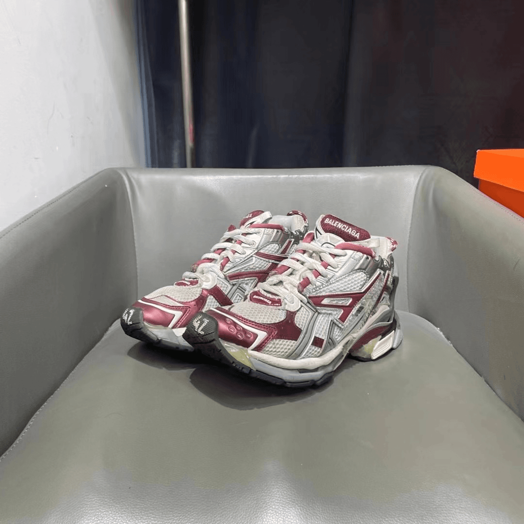 捡漏42码 Balenciaga 巴黎世家 runner 白红2899秒杀原盒配件球鞋